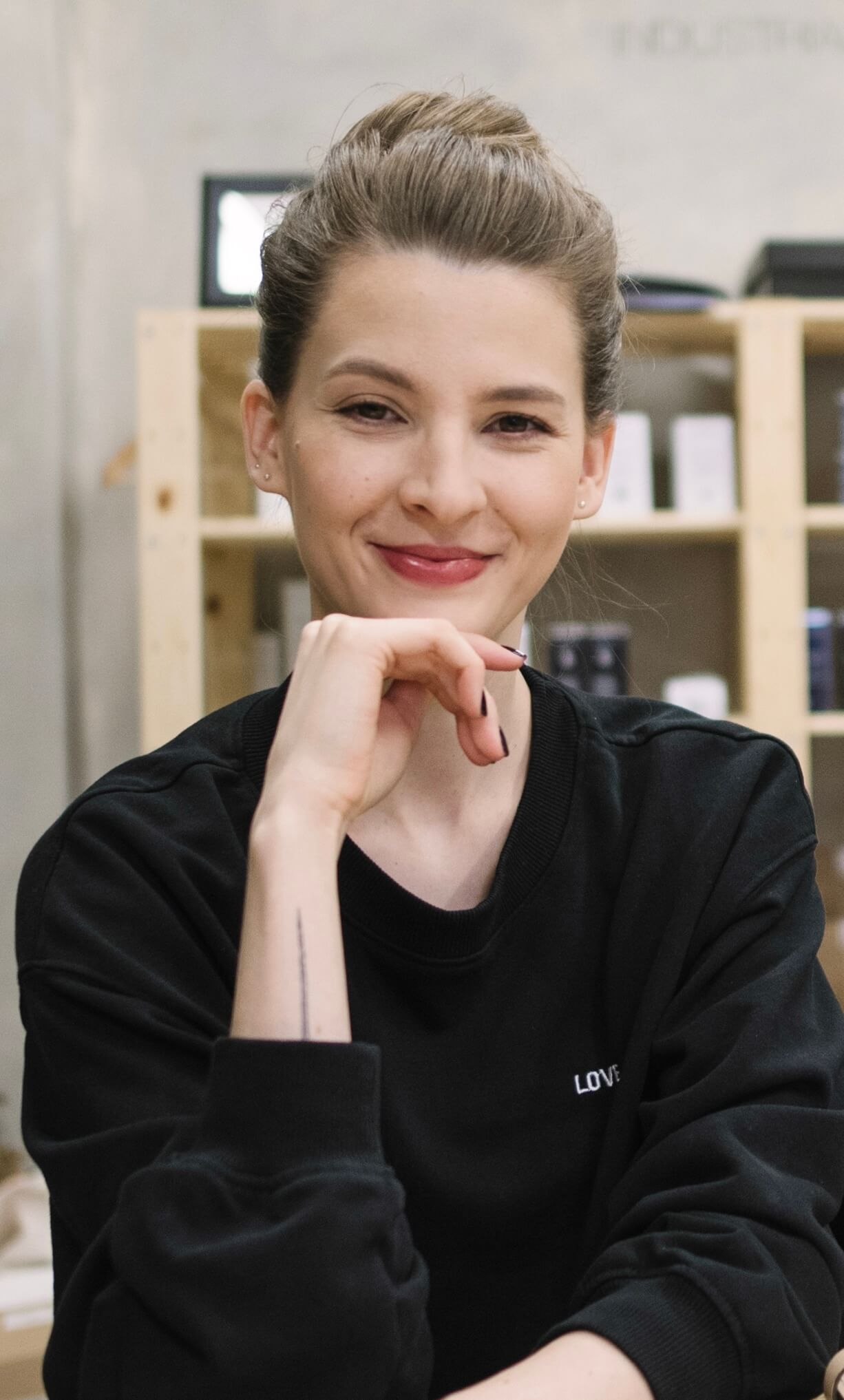 Okamžitě bych kriminalizovala čistící píchací kartáčky, rollery a podobné derma-kokoiny, hlásí Kristy nekompromisně. Zdroj Energiemi
